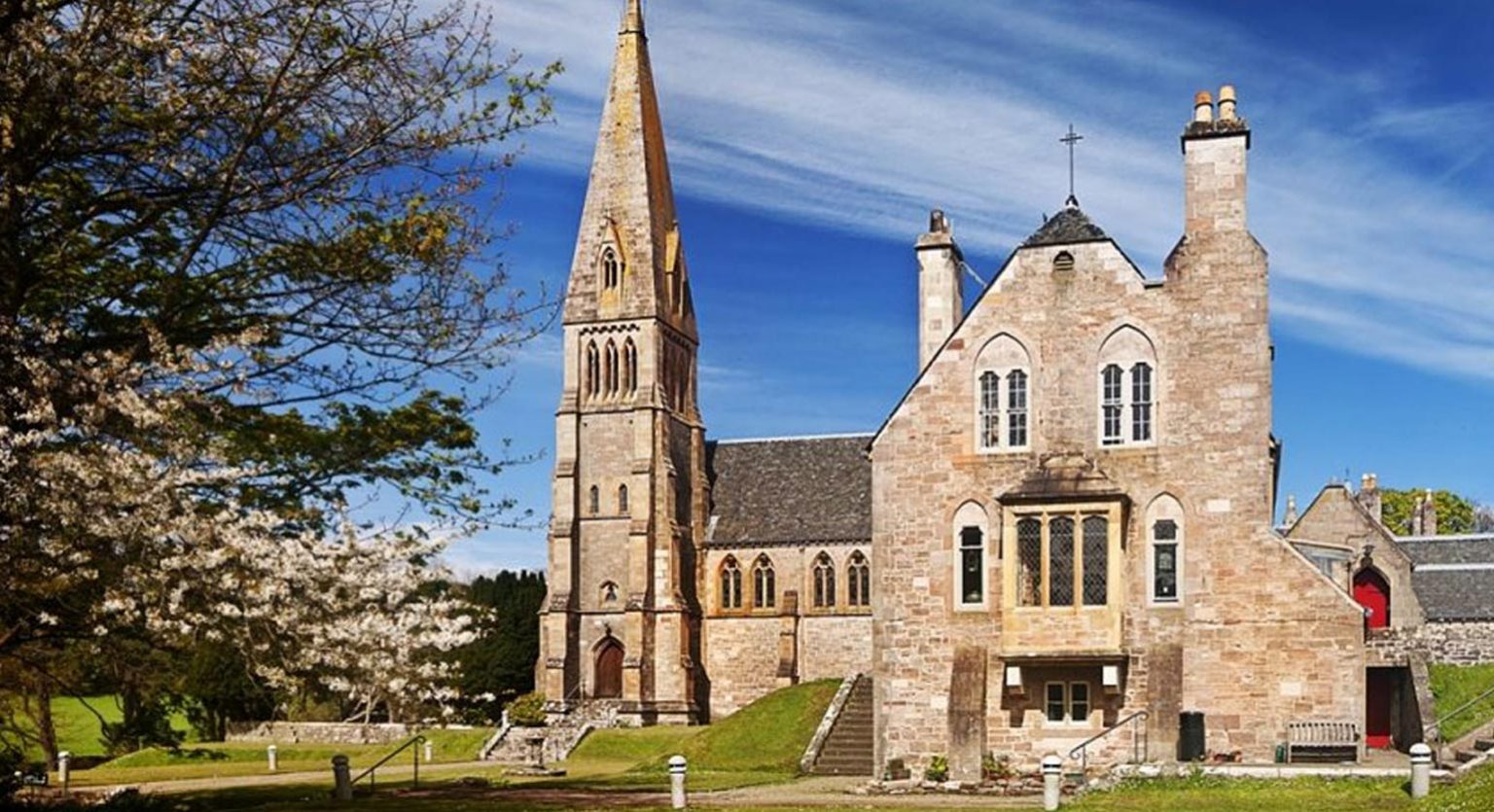 The Ultimate Guide to Millport, Isle of Cumbrae 📕