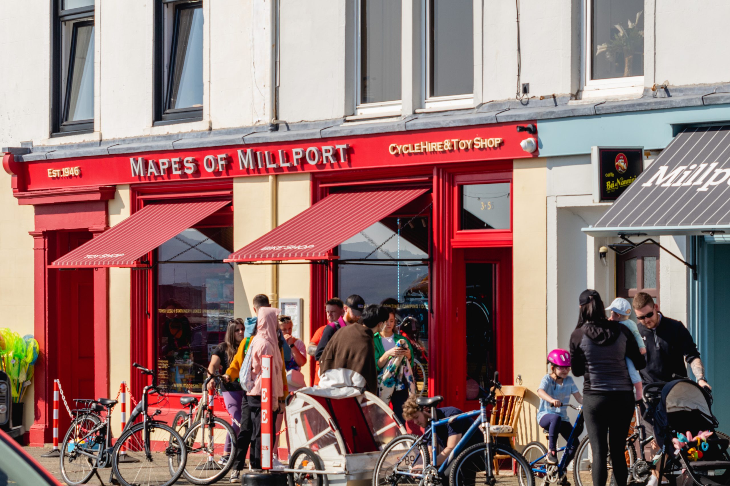 Mapes Cycle Hire Millport