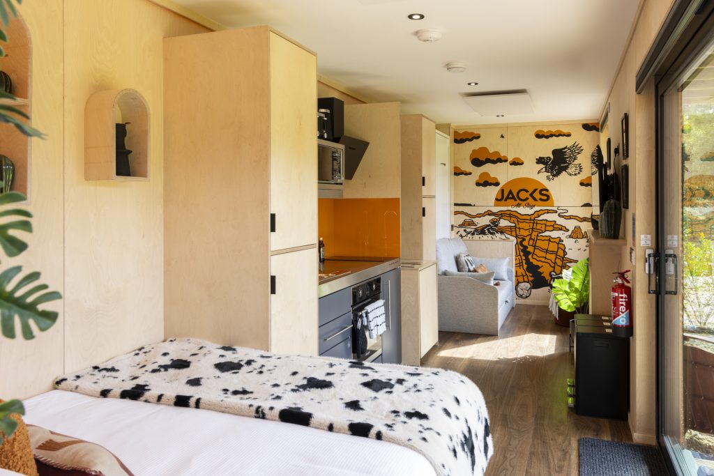 The Canyon - Cabin in Ayrshire Internal